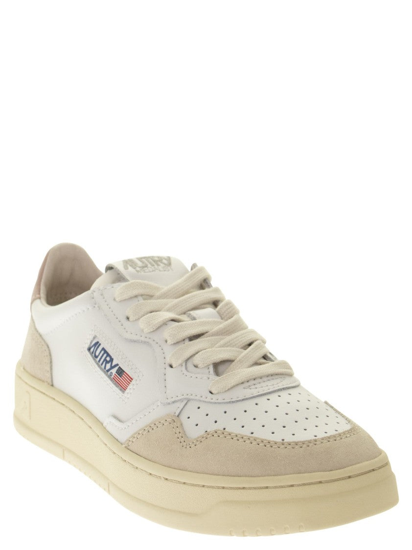 Autry Medalist Low - Leather And Suede Sneakers