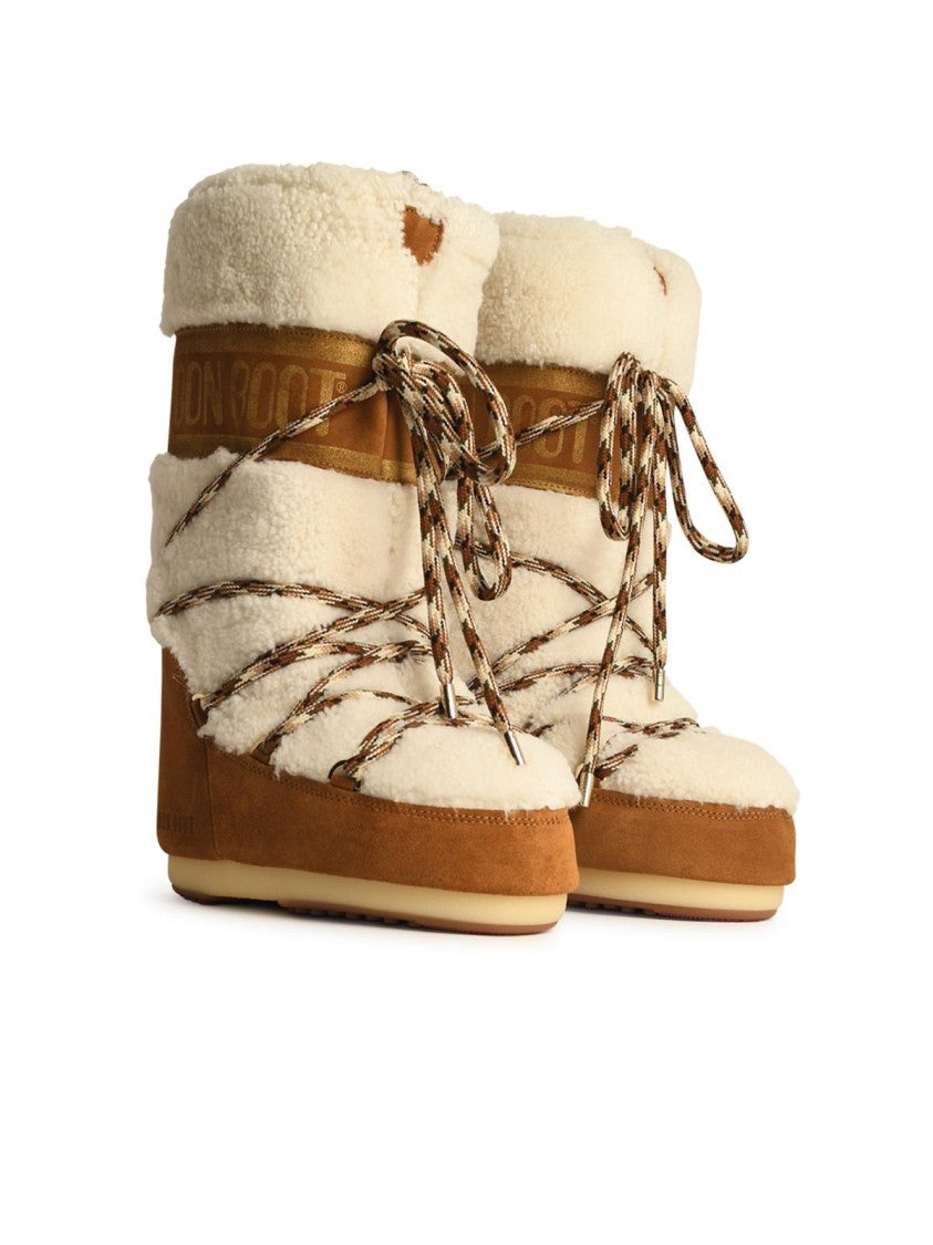 Moon Boot Icon In Beige Shearling Boots