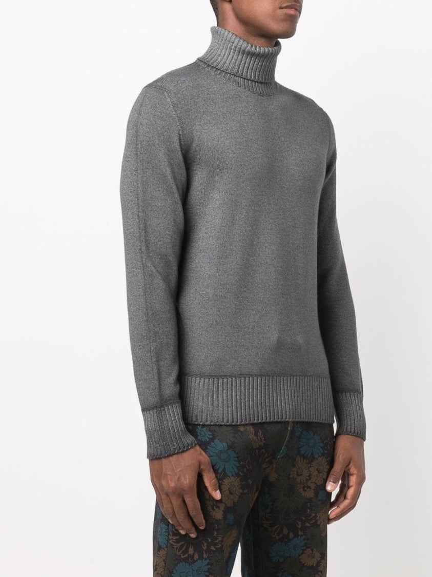 Drumohr Merino Wool Turtleneck Sweater With Ribbed Detailing And Fit