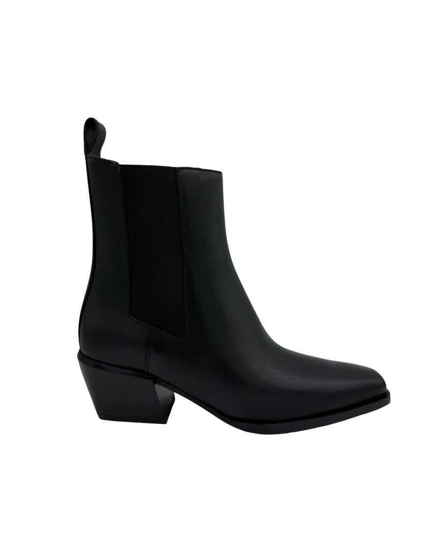 Rag & Bone Smooth Leather Chelsea Boot With Pointed Toe