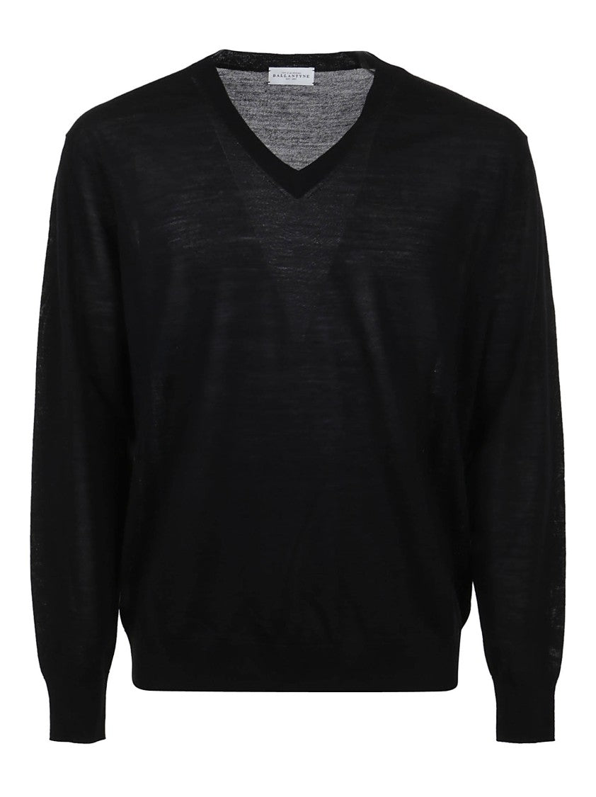 Ballantyne Classic Wool Sweater With V-Neck Design And Texture