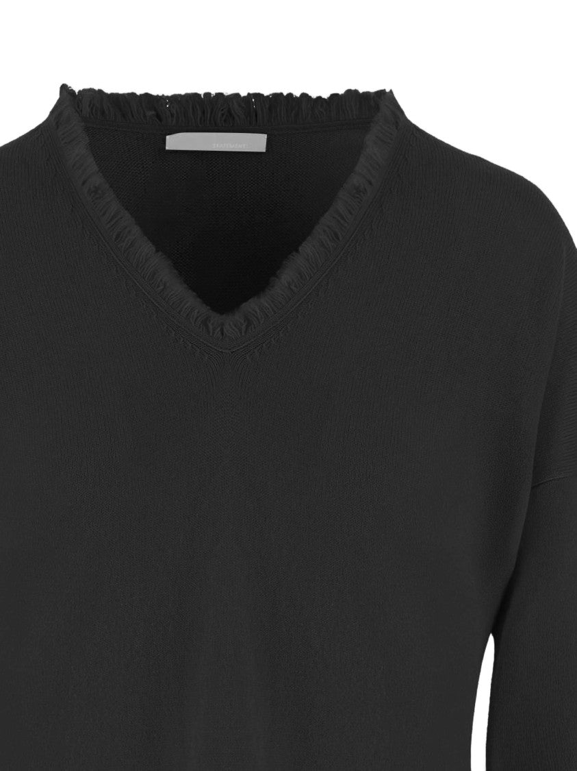 Allude V-Neck Knit Sweater With Fringe Detail