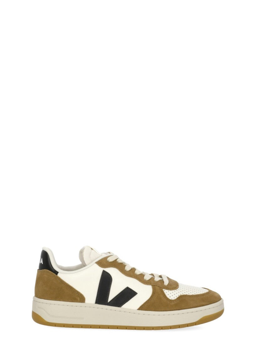 Veja White Suede Overlays Logo Low-Top Sneakers