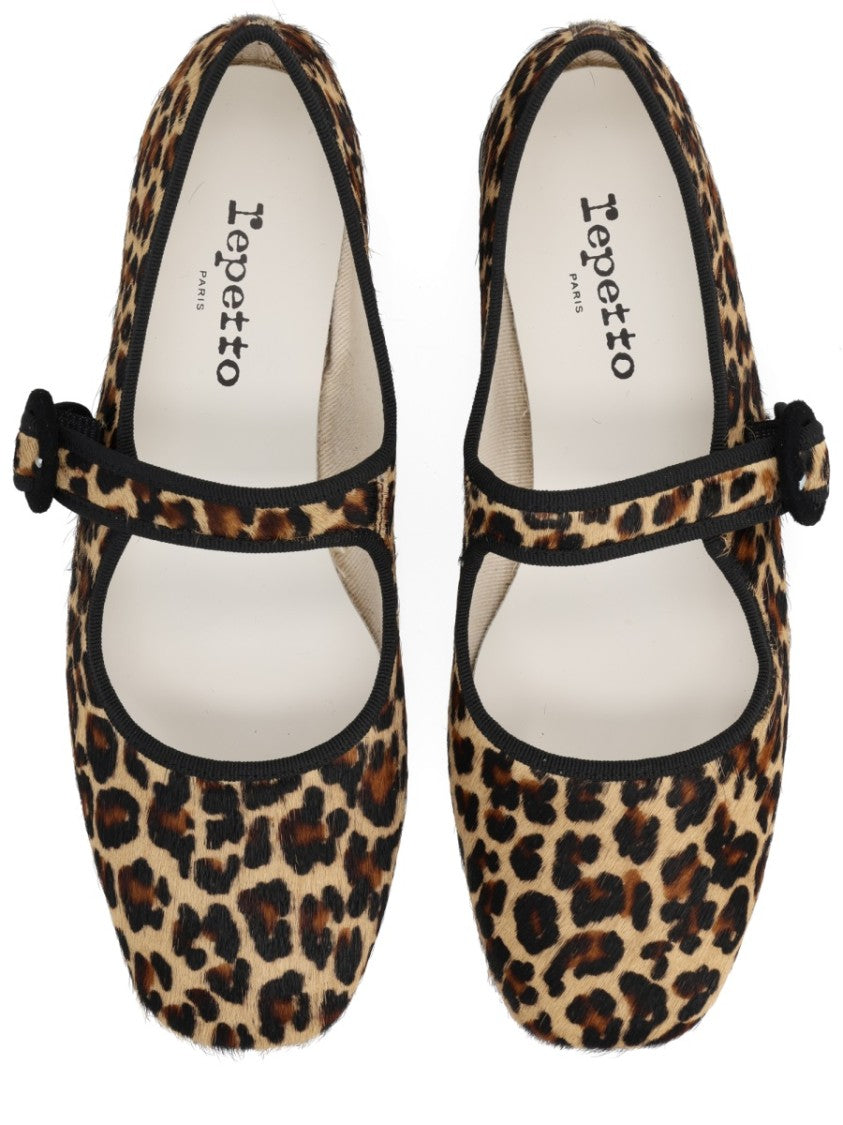 Repetto Georgia Pointed Leather Flats