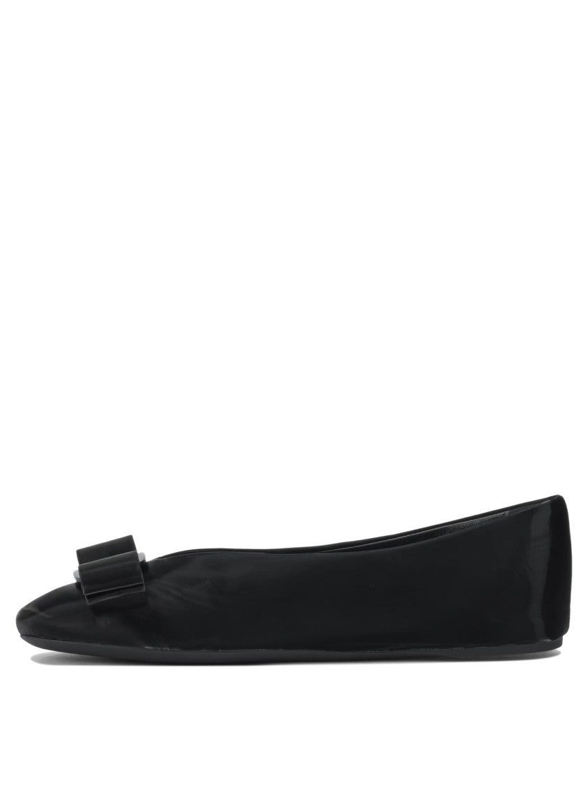 Ferragamo Black Leather Ballerinas