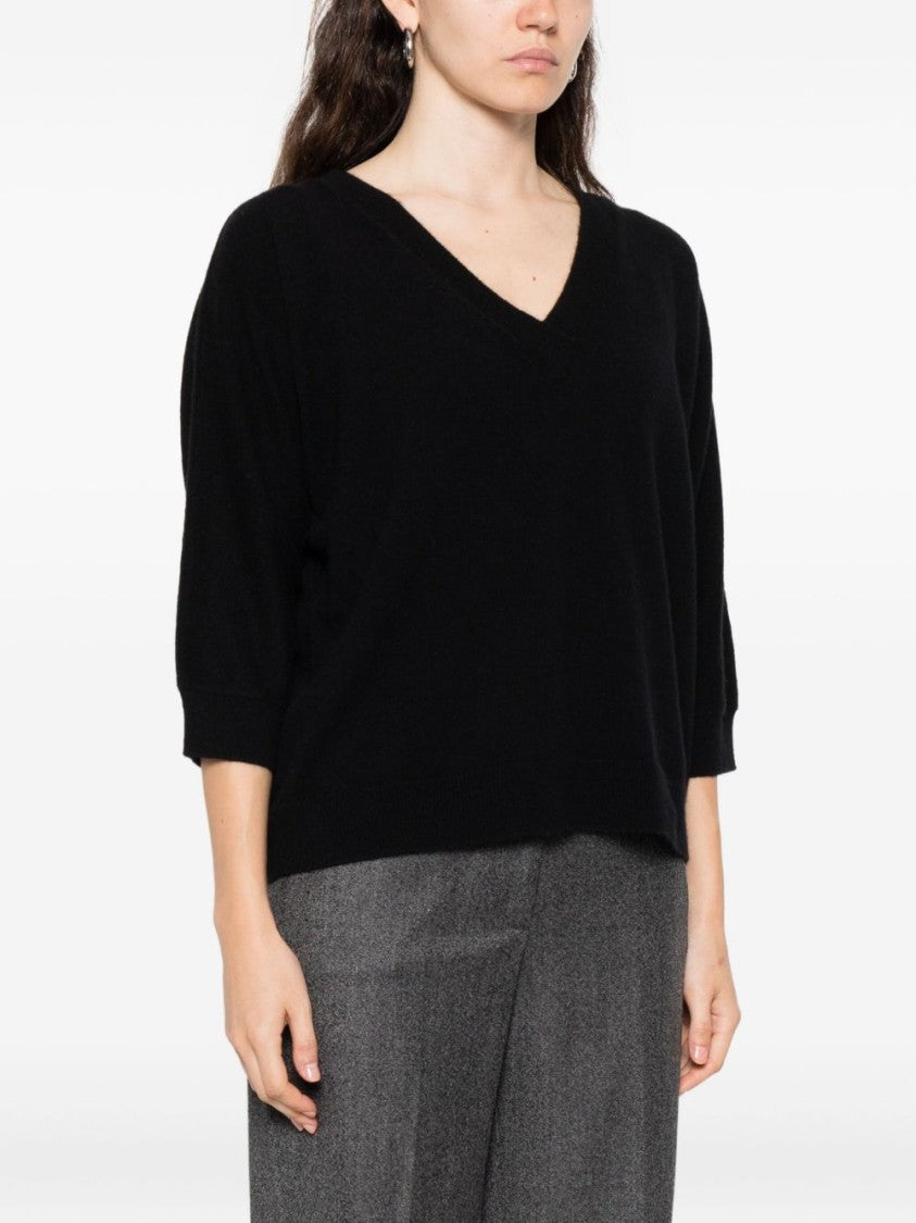 Tabaroni Cashmere Deep V-Neck Cashmere Sweater With Relaxed Fit