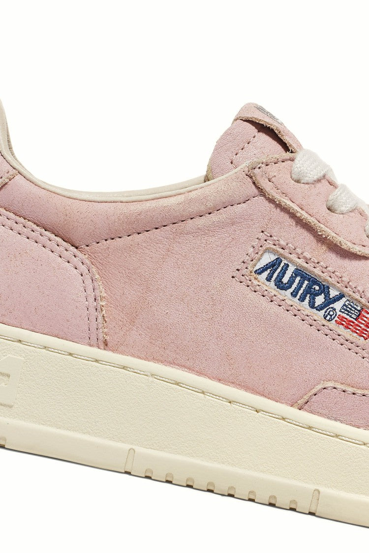 Autry Women’S Medalist Supersoft Cow Leather Sneakers