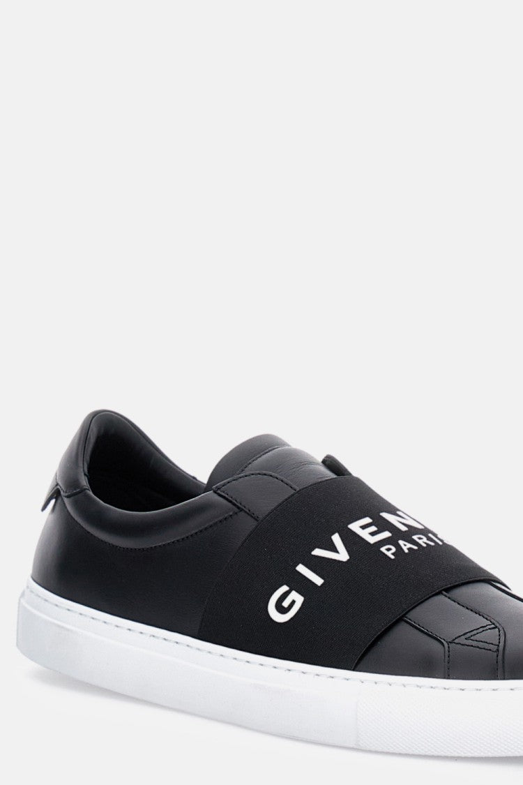 Givenchy Calfskin Leather Sneakers With Printed Logo And Contrasting Sole
