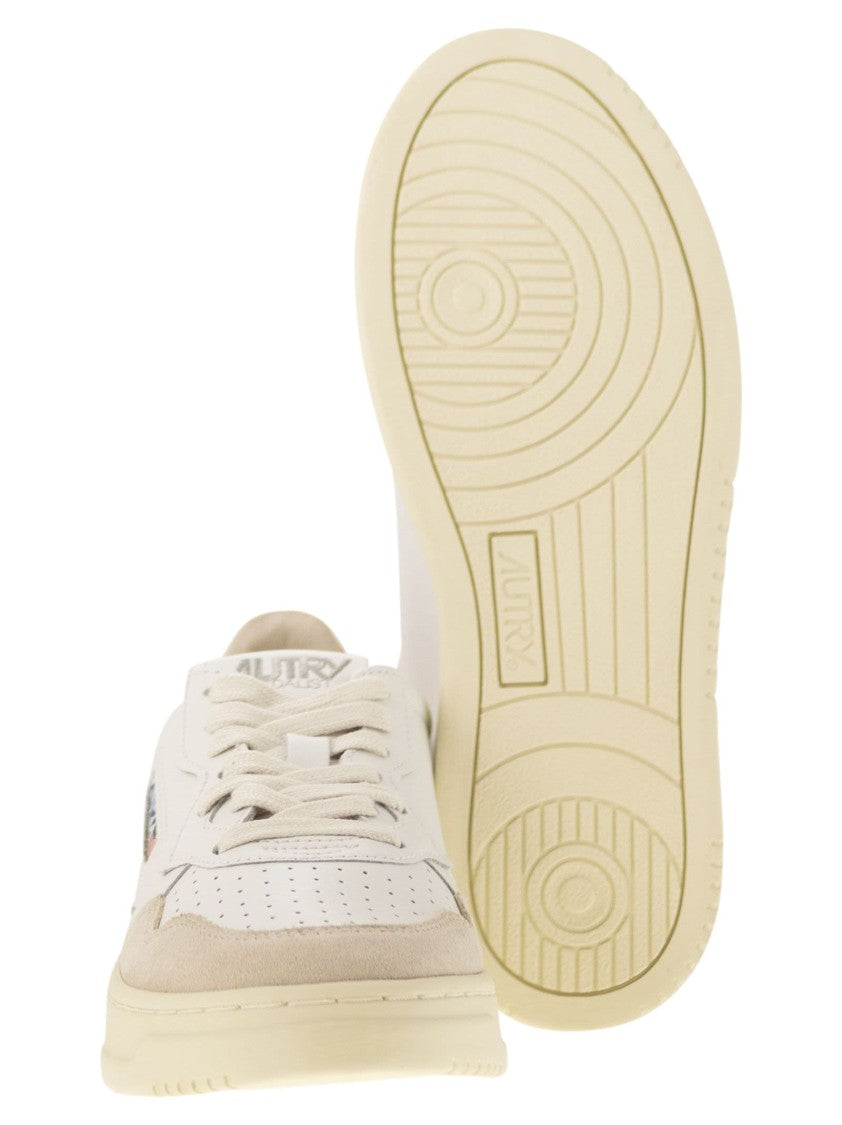 Autry Medalist Low - Leather And Suede Sneakers