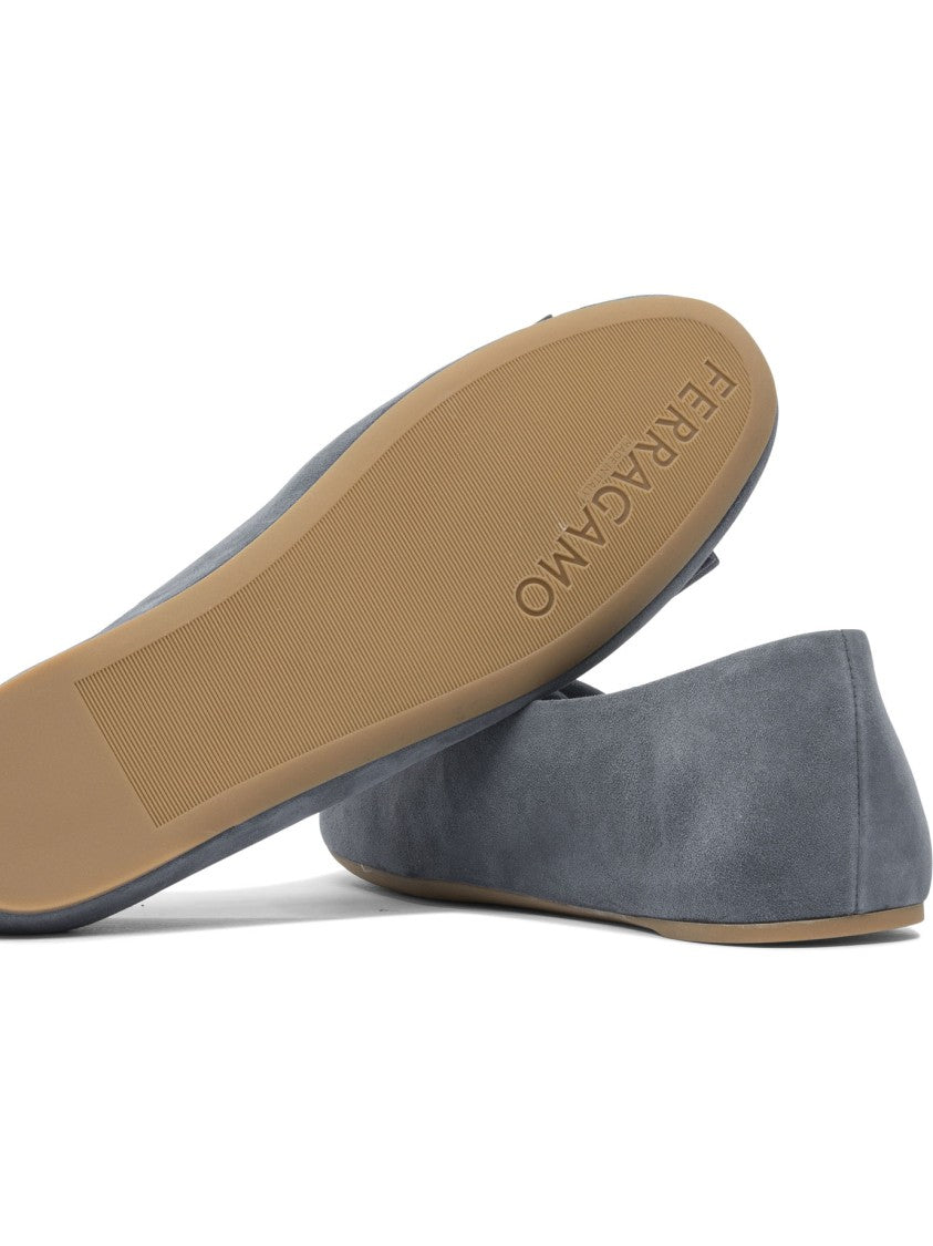 Ferragamo Grey Leather Ballerinas With Bow Accent