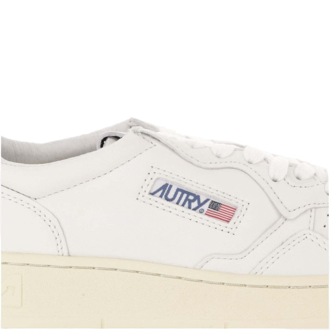 Autry Medalist Low Sneakers With Perforated Round Toe