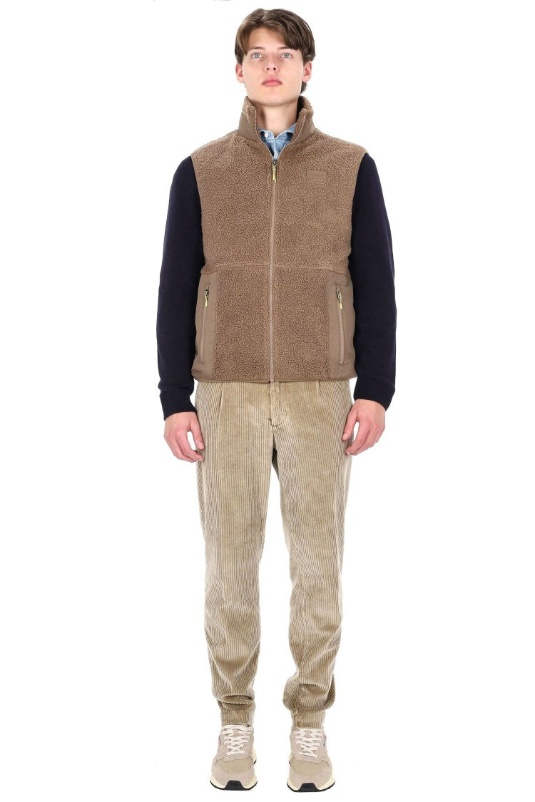 Cotopaxi Bacano Model Teddy Gilet