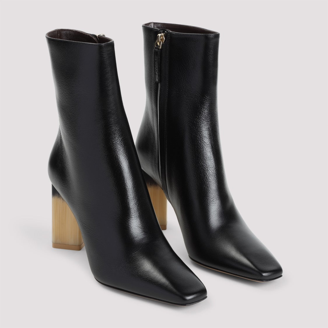 Chloé Pointed Toe Ankle Boots