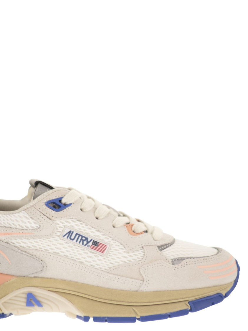Autry Hyperway Low Mesh/Suede Wht/Peach Pnk