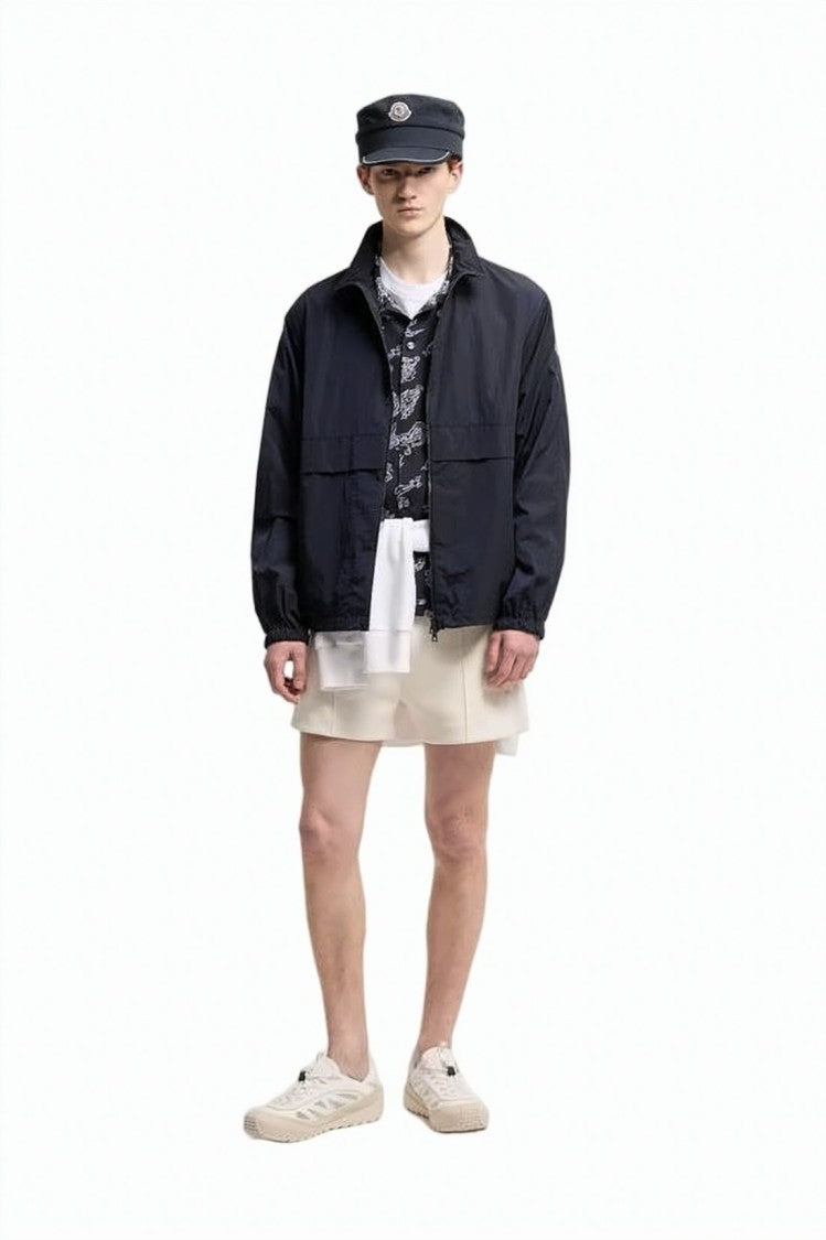 Moncler Fitted Black Jacket With Adjustable Waist And Hood