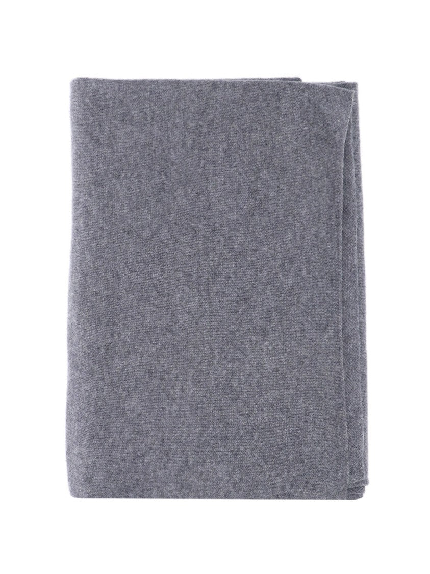 Lisa Yang Finely Knit Grey Scarf With Minimalist Design