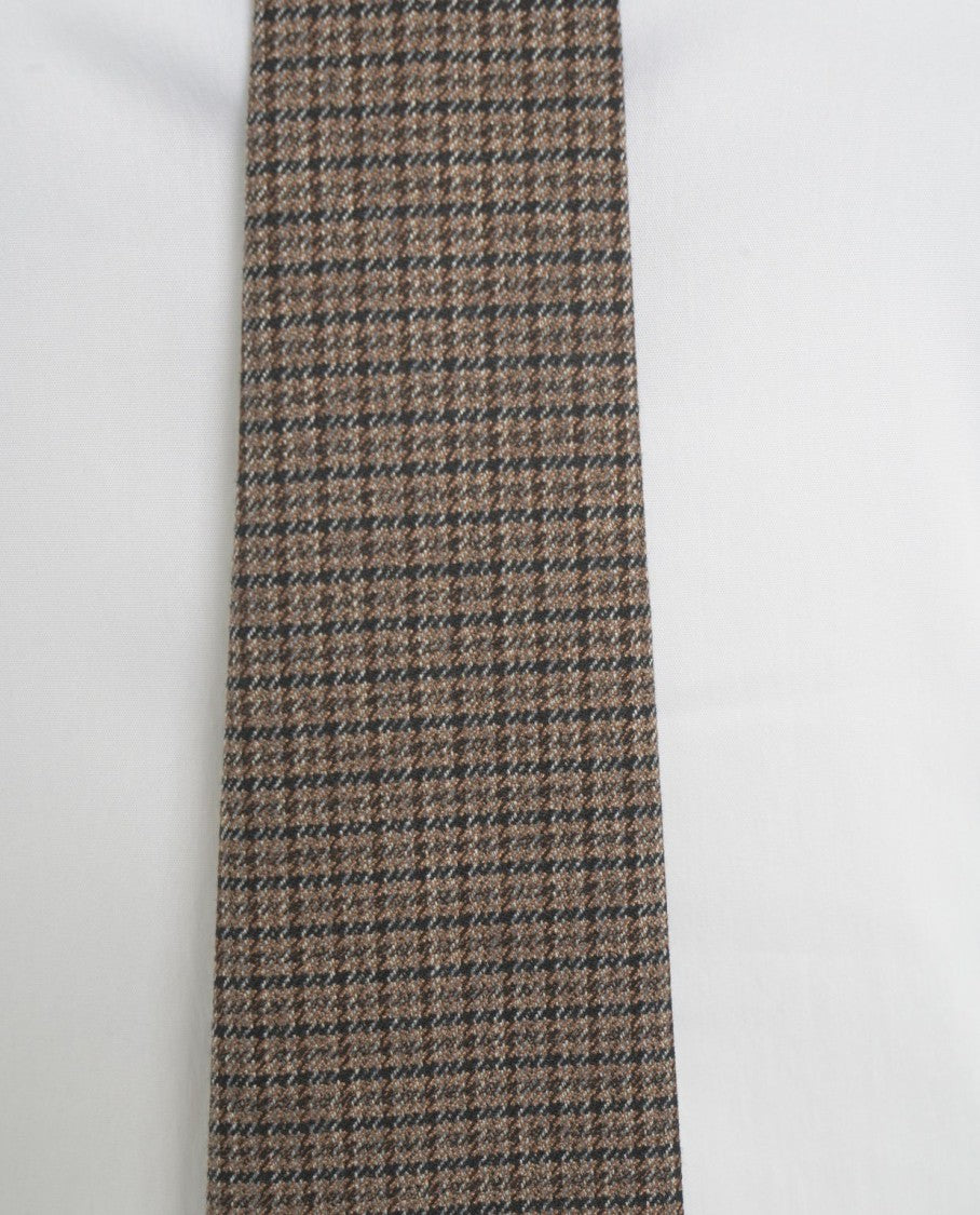 Kaos Long-Sleeved Shirt With Button-Down Collar