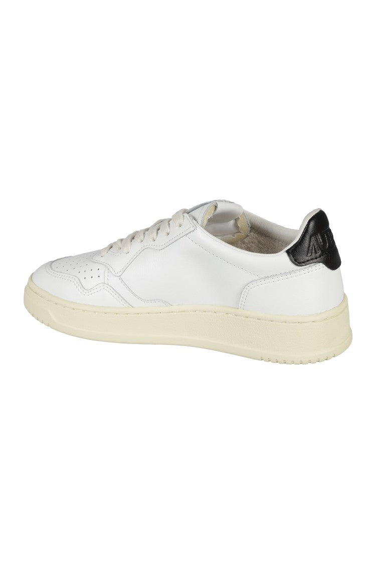 Autry White Medalist Low Genuine Leather Sneakers