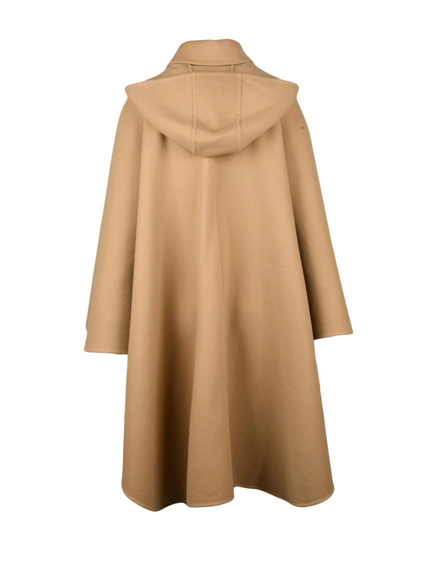 Chloé Generous Wool Cashmere Cape With Classic Collar And Button Closure