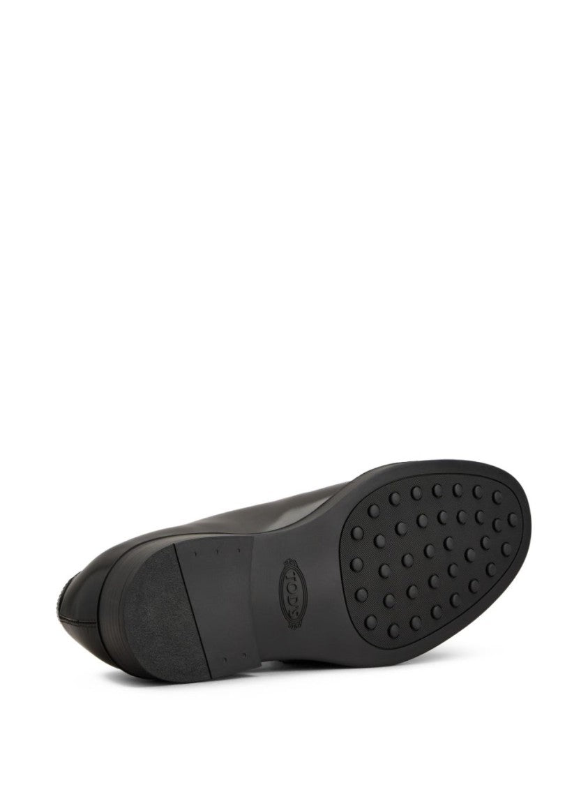 Tod's Low Black Calfskin Lace-Up Shoes