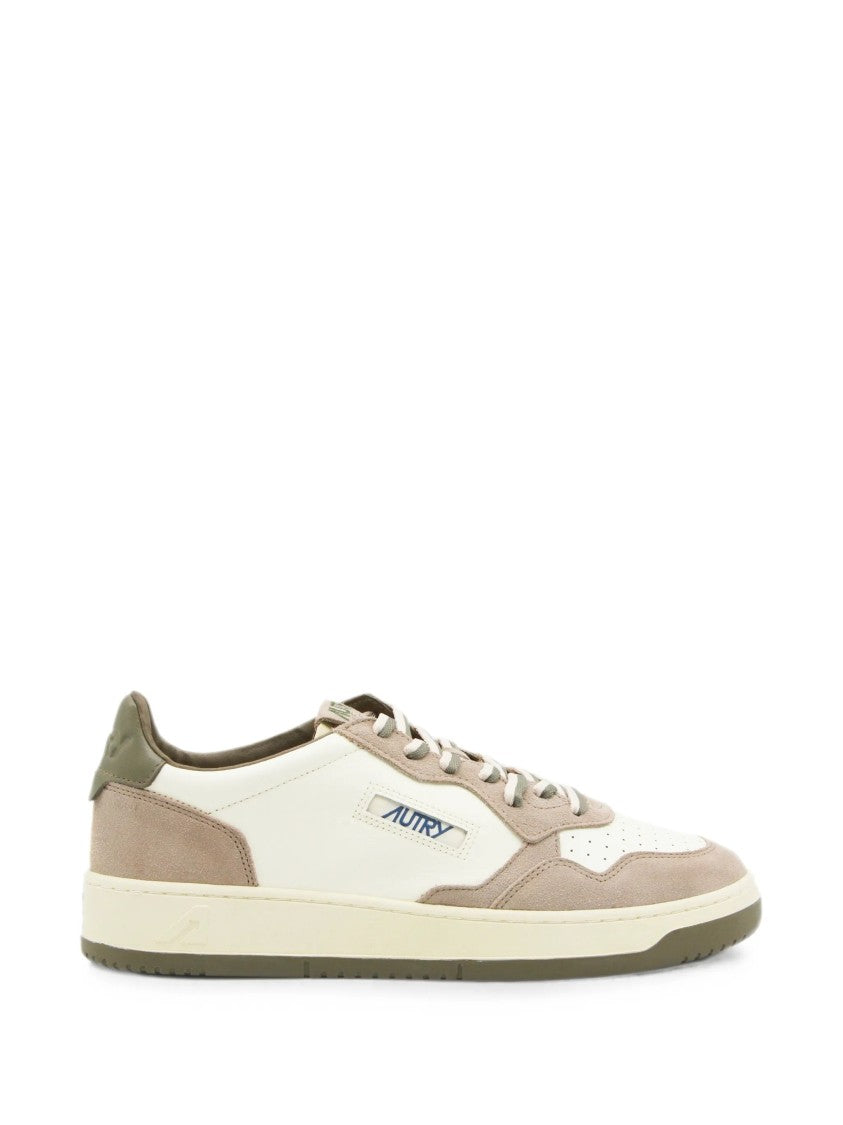 Autry Medalist Low Perforated Leather Sneakers