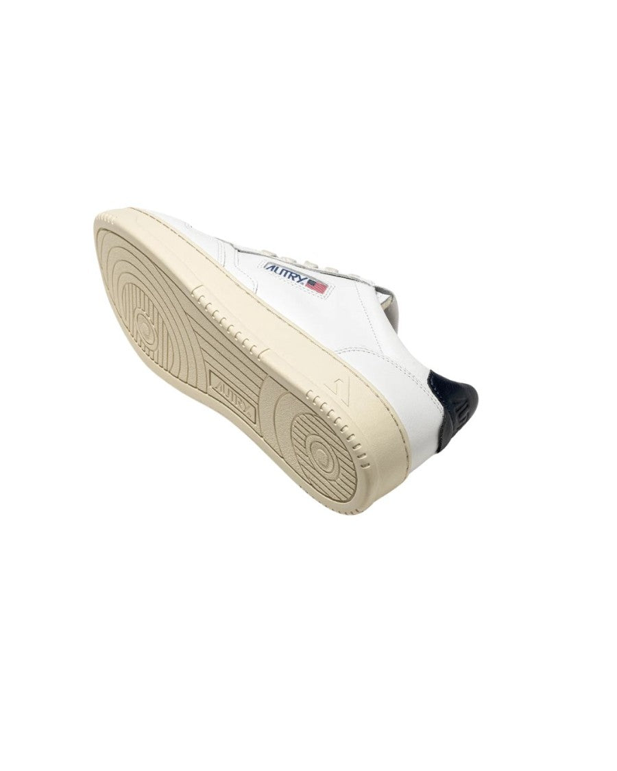 Autry Medalist Low Sneakers In White Leather-Space