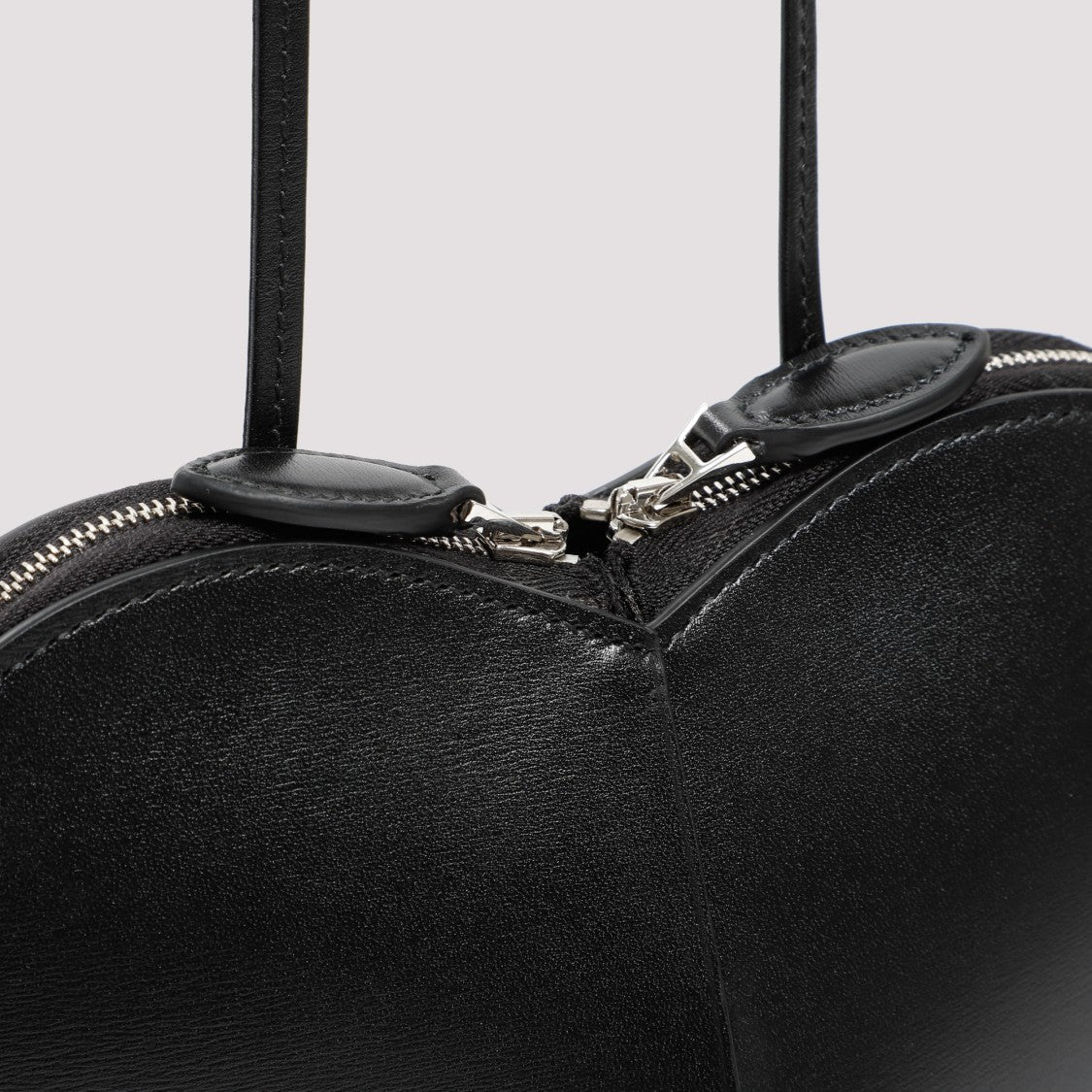 Alaïa Black Coeur Leather Bag