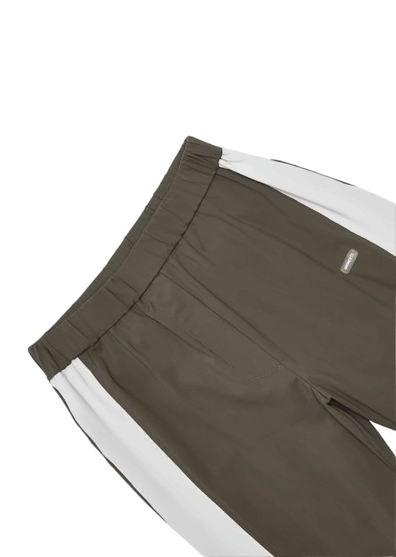 Amomento Relaxed Fit Brown Shorts