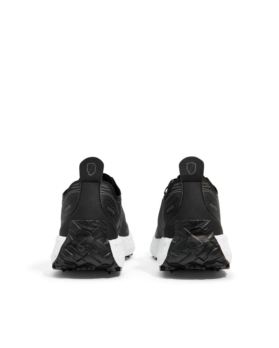 Norda "001-M" Sneakers – Core Black