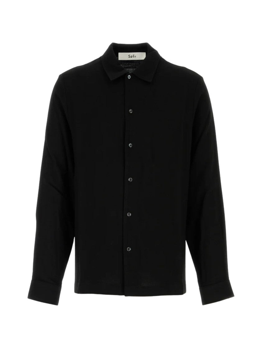 Séfr Minimalist Black Button-Up Shirt With Classic Collar And Tailored Silhouette