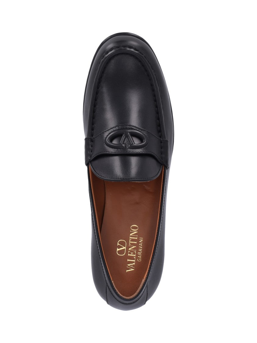 Valentino Garavani Vlogo' Black Hammered Leather Moccasins – Black