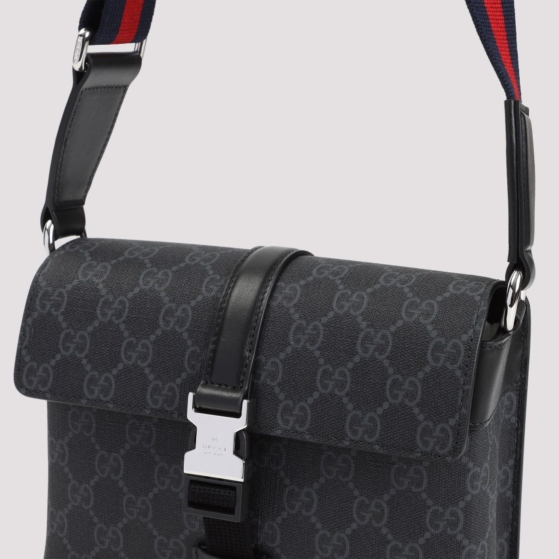 Gucci Textile Gg Supreme Shoulder Bag