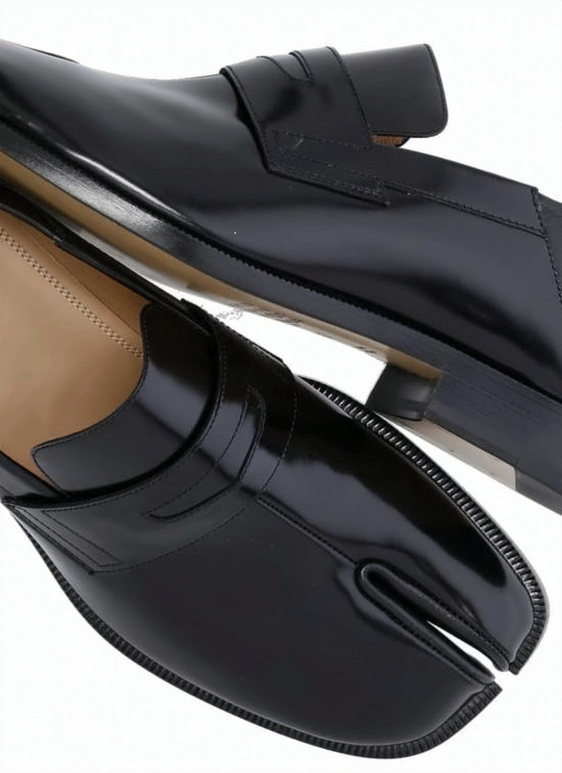 Maison Margiela Split-Toe Black Leather Loafers With Penny Strap
