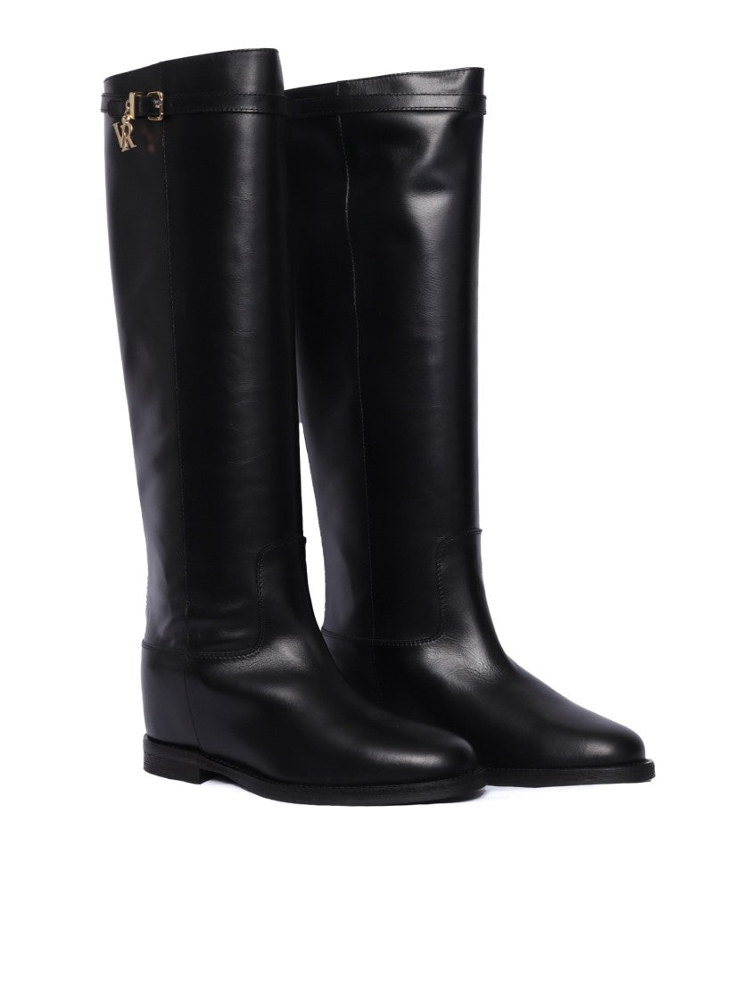 Via Roma 15 Boot With Vr Pendant Belt