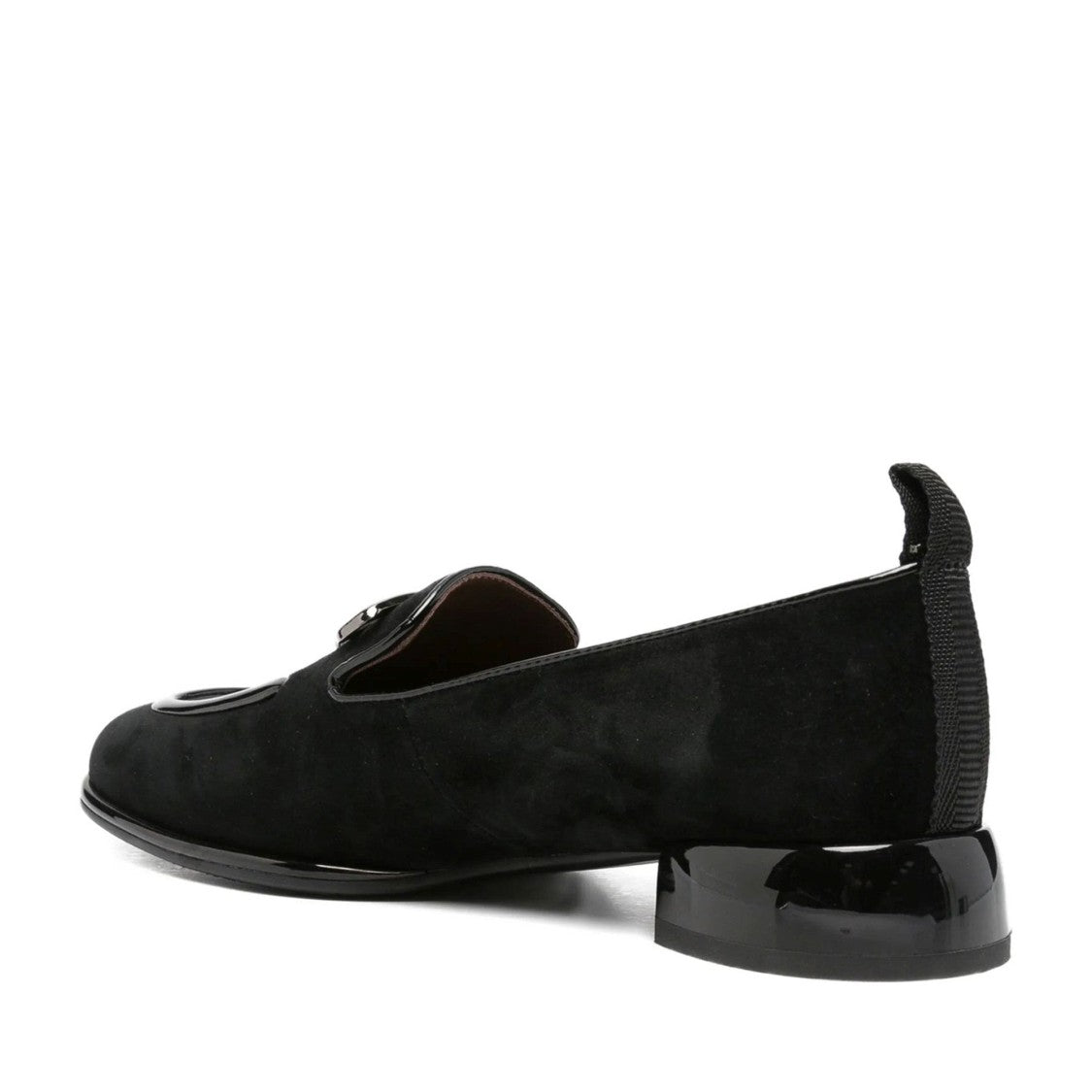Linda Baumann Black Sleek Metallic Emblem Closed-Toe Leather Dress Flats