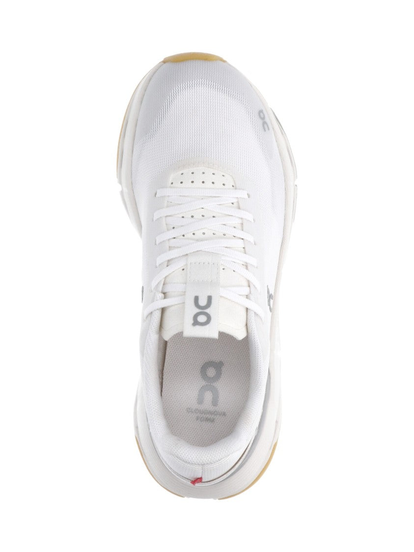 On White Flexible Design Gum Sole Sneakers