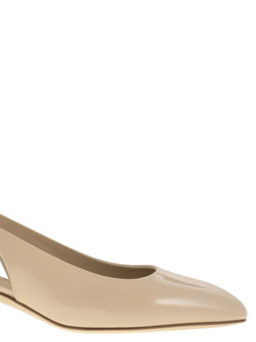 Stuart Weitzman Maeve - Lacquered Leather Slingback