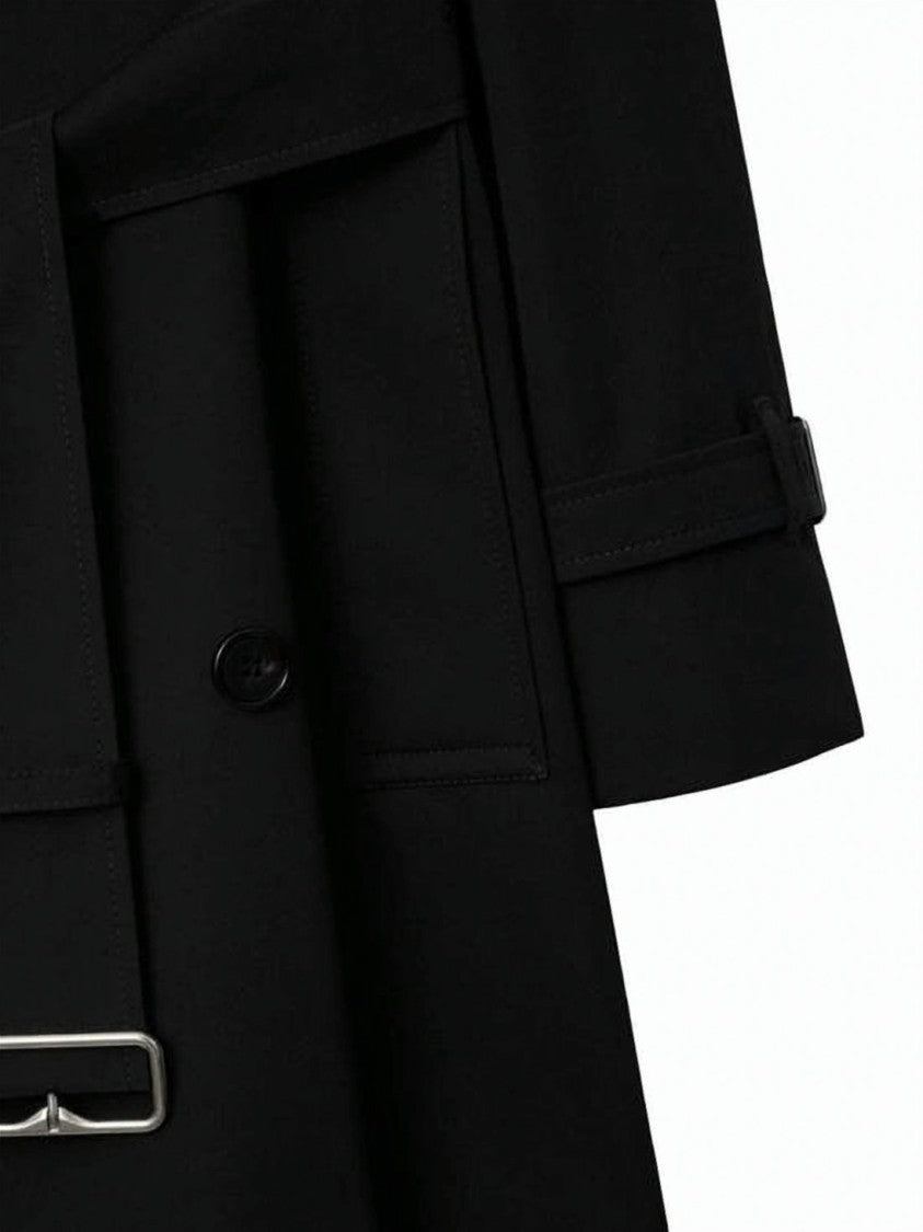 Burberry Classic Trench Coat With Distinctive Plaid Lining