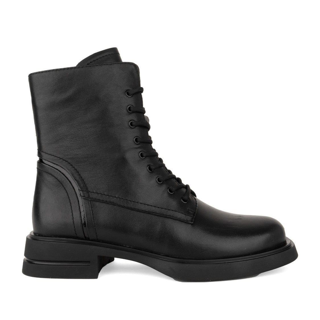 Linda Baumann Black Lace-Up Flat Sole Leather Ankle Boots