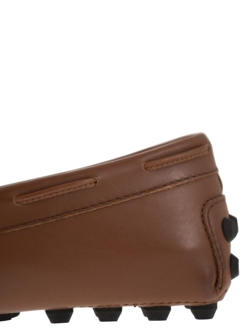 Tod's Bubble Leather Grommet With Loop Lace