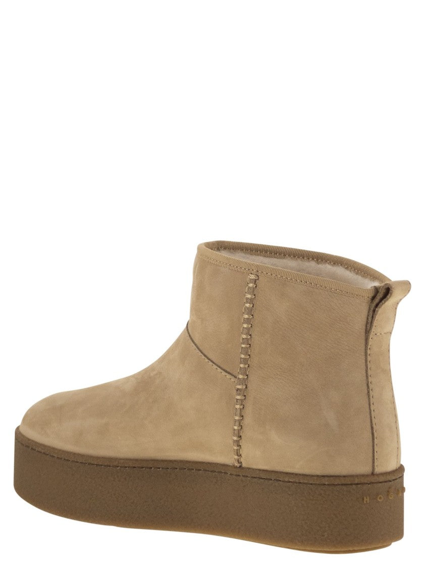 Hogan H681 - Nubuck Ankle Boots