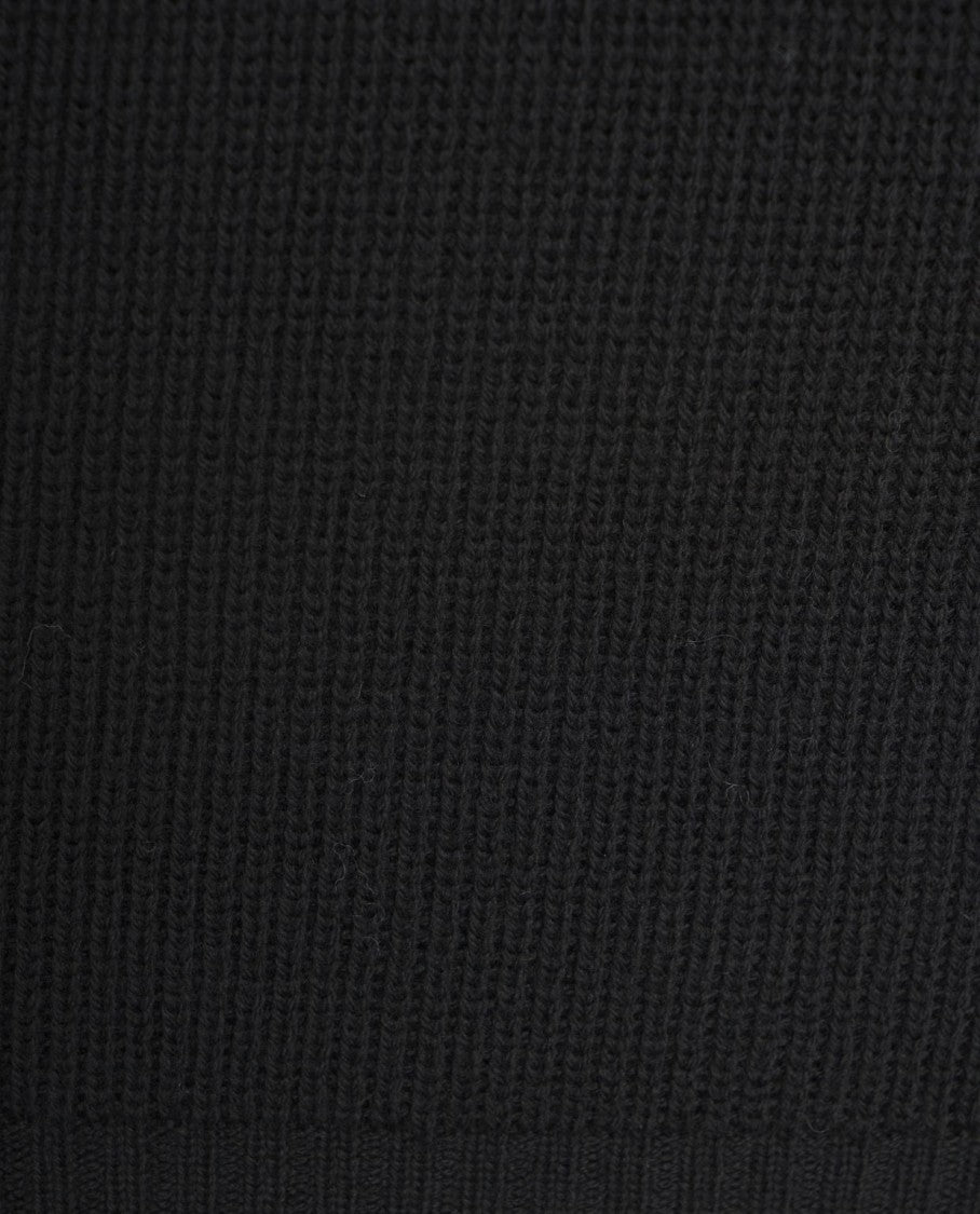 Amaranto Ribbed Knit Pullover With Modern Stand Collar