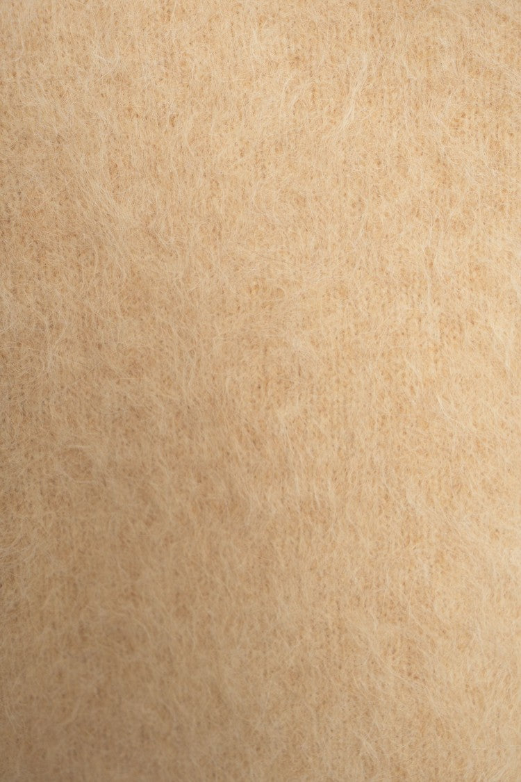 Soft Goat Brushed Cashmere Sweater With Classic Round Neckline