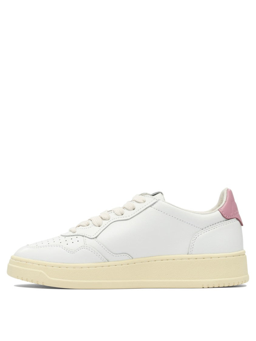 Autry "Medalist Low" Sneakers