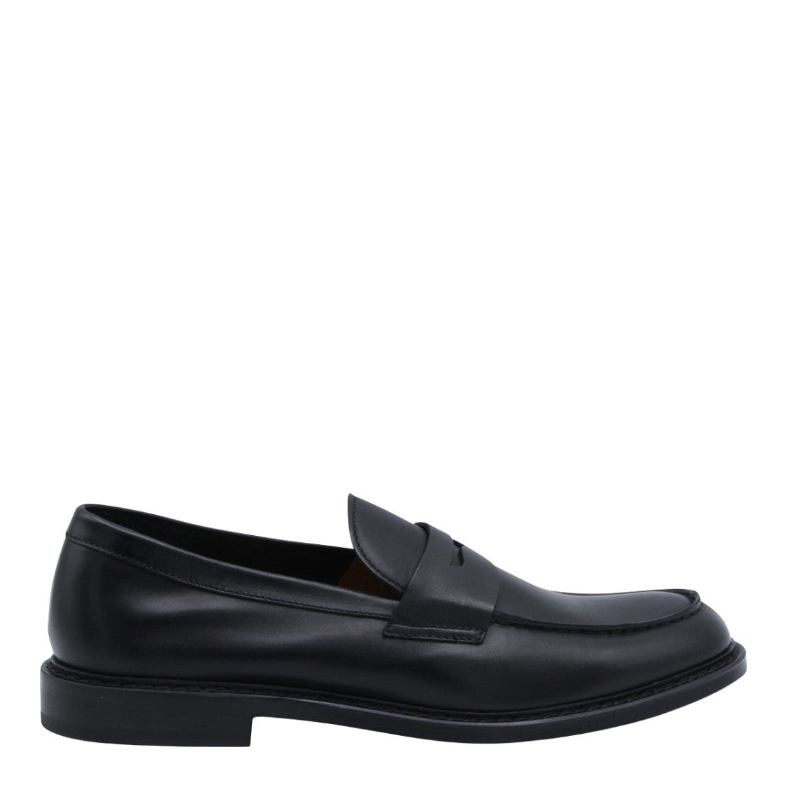 Doucal's Matte Black Flat Shoes With Rounded Toe