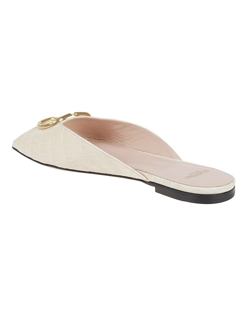 Valentino Garavani Pointed Toe Sandals With Textured Leather Upper