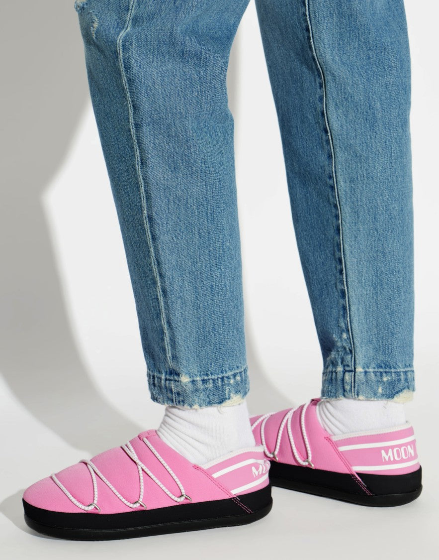 Moon Boot Icon Logo Slippers
