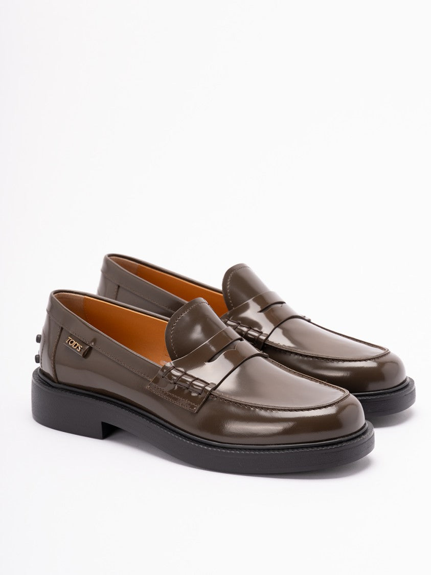 Tod's Polished Calf Leather Loafers With Refined Silhouette