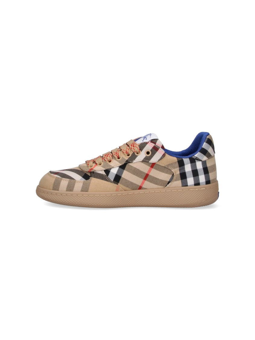 Burberry Checkered Pattern Low-Top Sneakers With Textured Soles