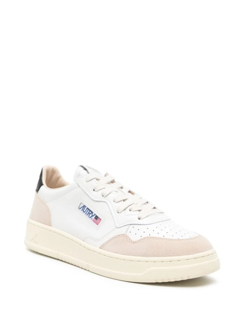 Autry Medalist Low-Top Sneakers With Smooth Leather
